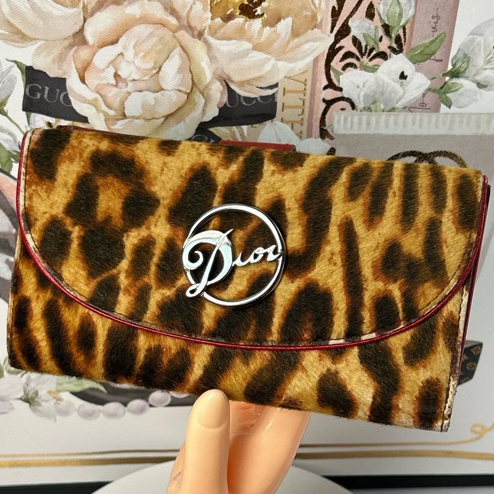 Dior pre owned